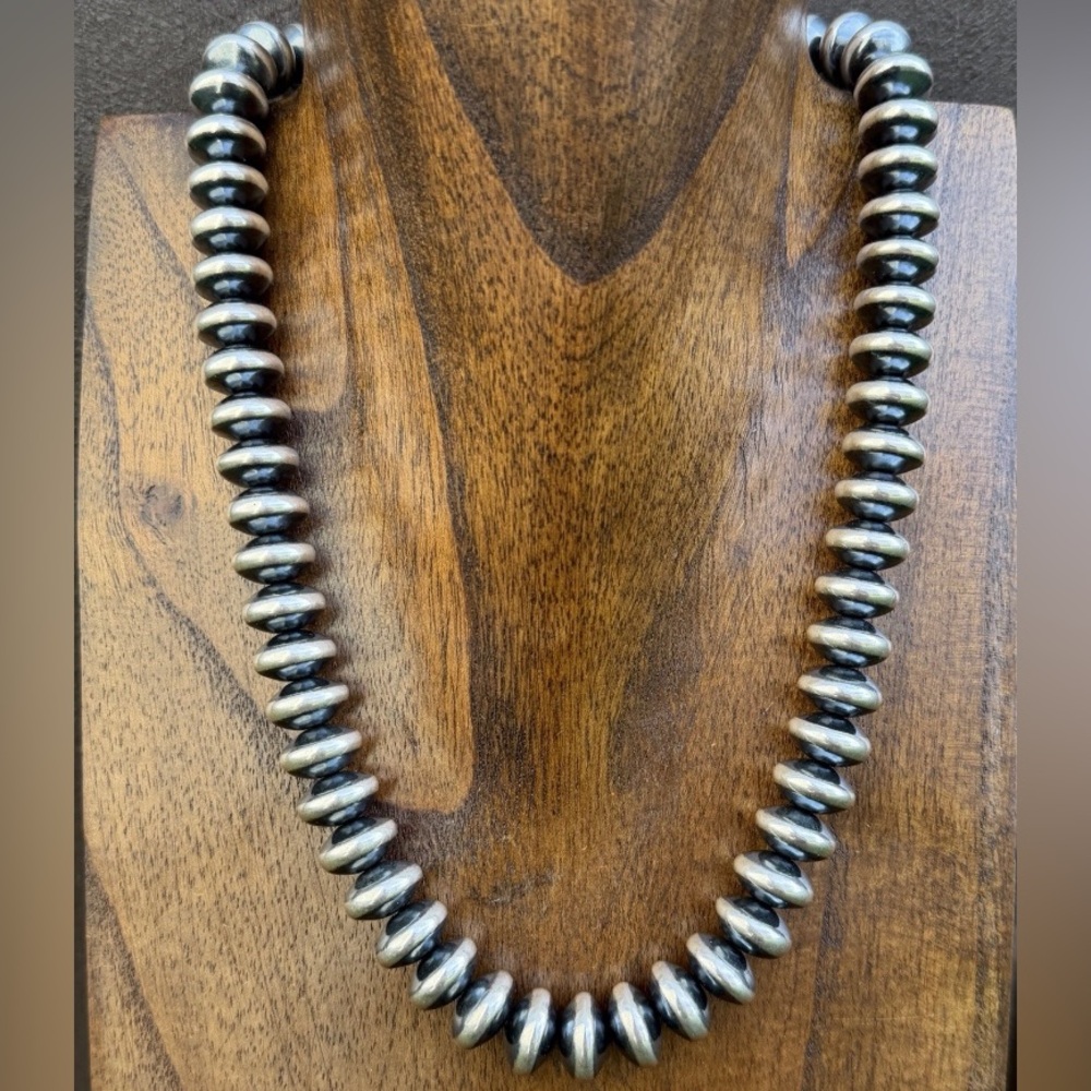 Southwestern Sterling Silver 14mm Flat Saucer Pearls Bead Necklace 20 Inch